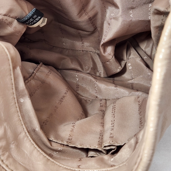 Black Friday Deal * Marc Jacobs Patent leather handbag - Picture 4 of 11